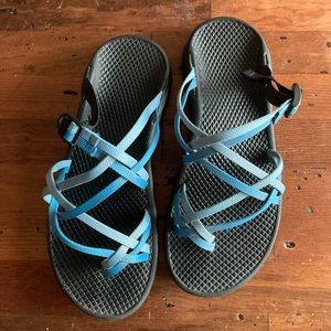 Womens Chacos size 7